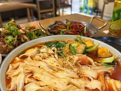 刀削面爱上麻辣烫-壹酒贰肉1926·深夜食堂(九纬路店)