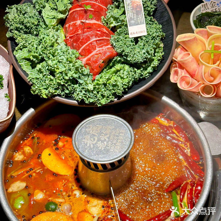 金坛的！！！吃到了云南现舂锅！