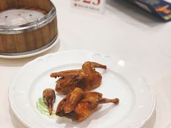生炸BB鸽-凤凰楼酒家·粤宴点心(华强北店)