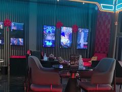 -屋有岛沉浸游戏旗舰店(中山公园店)