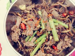 茶树菇牛肉-乌镇那一年小院主题餐厅(甘泉西路店)