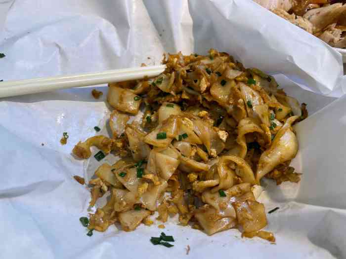 山顶沙河粉(凤山水岸店)-"江门山顶沙河粉(凤山水岸店)就在江门市蓬.