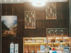 -深圳龙华大浪商业中心亚朵X酒店