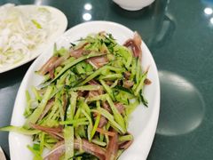黄瓜拌猪儿-李连贵酒家熏肉大饼(昆明街店)