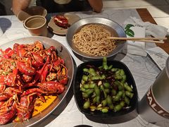 -巴厘龙虾·榜首油焖大虾(音乐学院·沿江酒馆店)