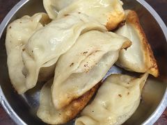 -黄阿姨锅贴大王(万航渡路店)