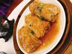 鲍汁腐皮卷-畔山酒店中餐厅