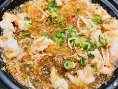 整锅蒜蓉粉丝蒸虾-船歌·鱼水饺青岛菜(闽江二路店)