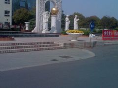 -上海市民办金苹果学校