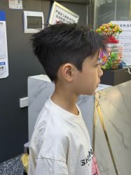 -藤野造型专业烫染接发