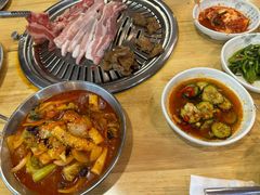 -牛信亭韩国料理·炭火烤肉(紫藤路店)