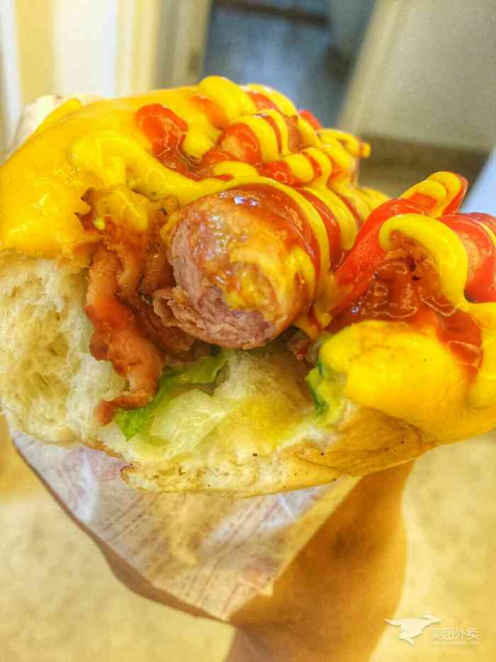 热狗巴士(海甸岛分店)-"圣保罗培根芝士热狗9315,特意选择了放番.