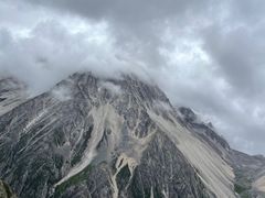 -亚拉雪山风景区