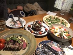 -JINNS锦时 steak&pizza(浸信会礼拜堂旧址店)