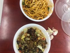 -王菊美食街·王菊面馆(总店)