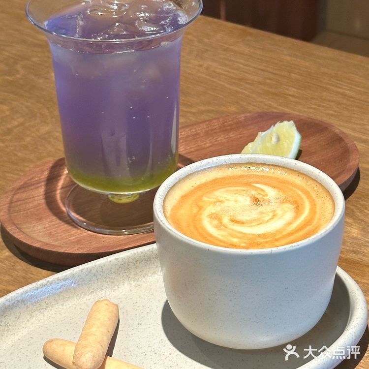 精酿配甜品，下午茶买醉石锤了…