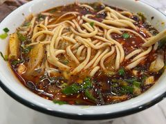 -伊穆祥牛肉面总店·清真