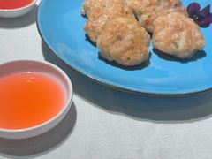 潮州手打虾饼-香港龙凤楼(巨鹿路洋房店)