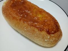 咸蛋黄金船-Caidie Bakery采蝶轩(人民东路店)