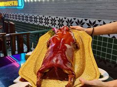 -三亚火车头万人海鲜广场