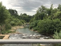 -安吉龙王山峡谷漂流