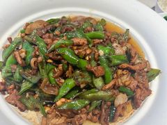 -阿瓦山寨·湘菜现炒·剁椒鱼头王(咸阳总店)