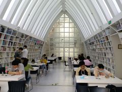 -钟书阁(松江泰晤士小镇店)