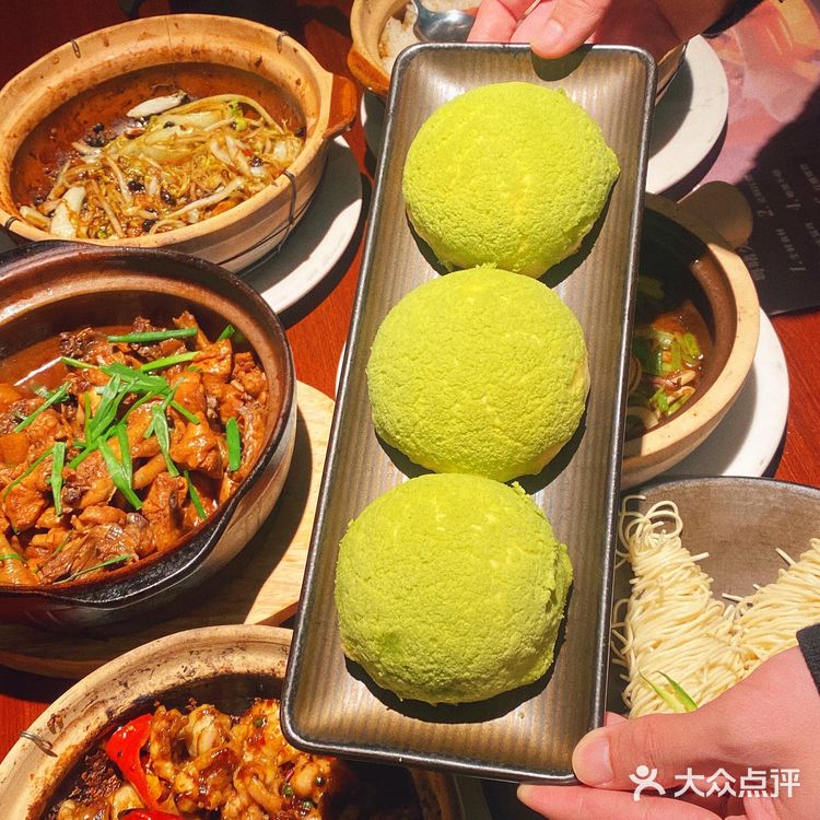武汉探店🍲万物可啫江汉路宝藏餐厅「粤啫久」