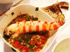 -鲜入围煮花胶鸡海鲜火锅