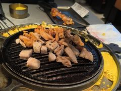 -轻烧烤肉(光谷步行街店)