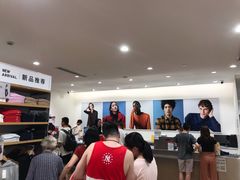 -优衣库(上海虹口龙之梦店)