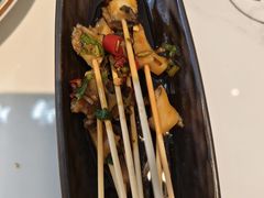 -嗨辣小聚·盘锦河蟹·海鲜烧烤龙虾(盘锦十年好店)
