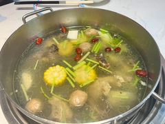 -牛员外鲜切牛肉火锅