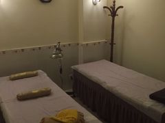 百岁庆远养生馆-初心正骨艾灸养生馆