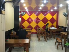大堂-潘国仙耳光馄饨(黄家阙路店)