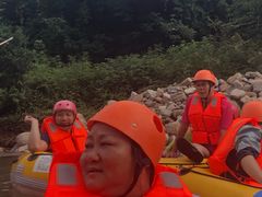 -虎啸峡漂流
