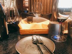 -wineapp葡萄酒餐吧(外滩金融中心店)
