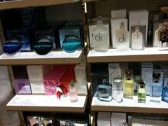 -日上免税行(浦东机场五店)