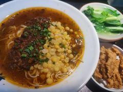 -兵哥豌豆面(雅颂居店)