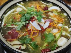 -云南印象昭通天麻火腿鸡(新疆石油花园二期店)