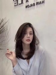 -东秀护肤造型