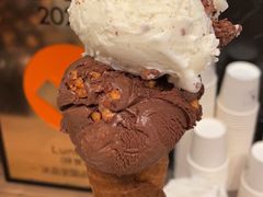 香草冰淇淋-LUNEURS月乐诗 冰淇淋咖啡(环贸店)