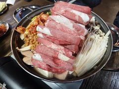 部队锅-MI WU FACTORY米屋美食工厂餐厅(绿地店)