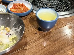 -明洞阿姨·韩式酱蟹烤肉·创意料理(三元桥店)