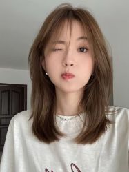 -镁连社·美联社