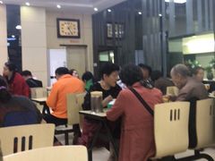 大堂-江三王记牛杂馆(总店)