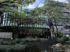 -香港大学