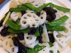 -闯关东东北农家菜(崂山石老人店)