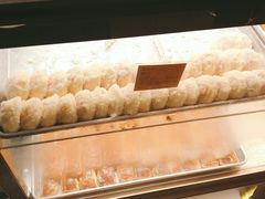 -鲍师傅糕点(江苏路店)