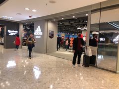 -东荟城名店仓